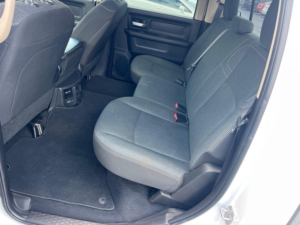RAM 2500 Tradesman 4x4 Crew Cab 6'4" Box 2019