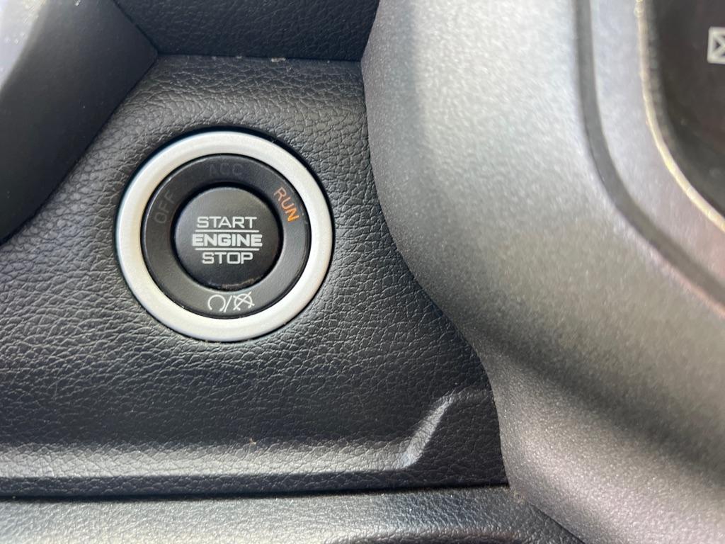 RAM 2500 Tradesman 4x4 Crew Cab 6'4" Box 2019