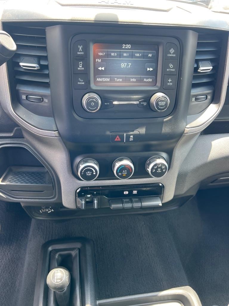 RAM 2500 Tradesman 4x4 Crew Cab 6'4" Box 2019