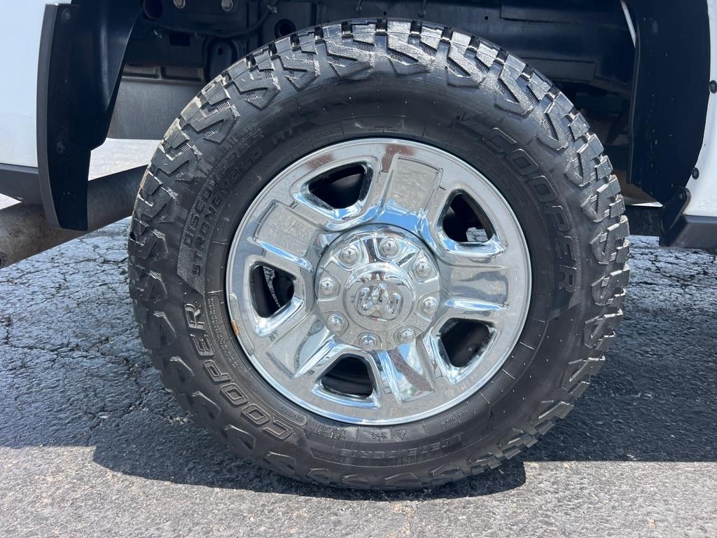 RAM 2500 Tradesman 4x4 Crew Cab 6'4" Box 2019