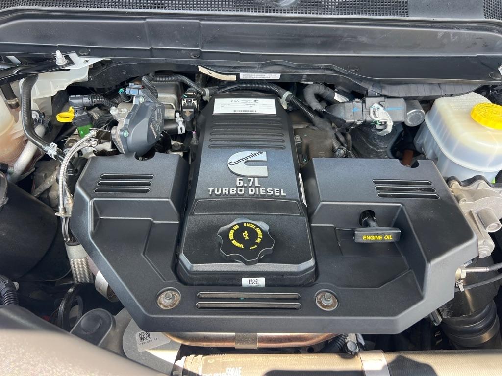 RAM 2500 Tradesman 4x4 Crew Cab 6'4" Box 2019