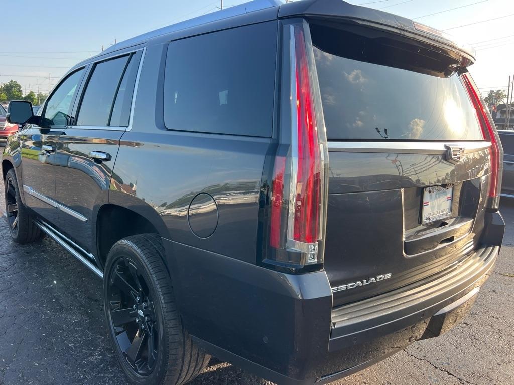 Cadillac Escalade 4WD 4dr Premium Luxury 2017