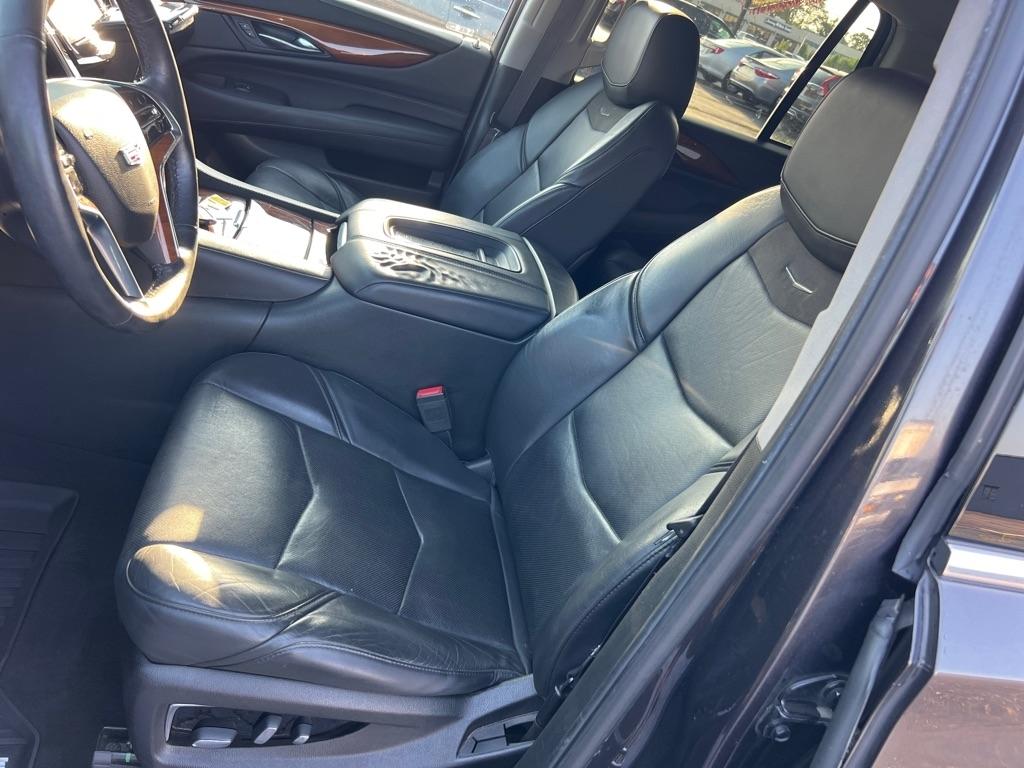 Cadillac Escalade 4WD 4dr Premium Luxury 2017