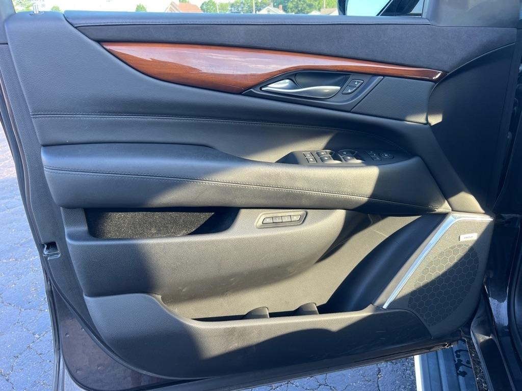 Cadillac Escalade 4WD 4dr Premium Luxury 2017