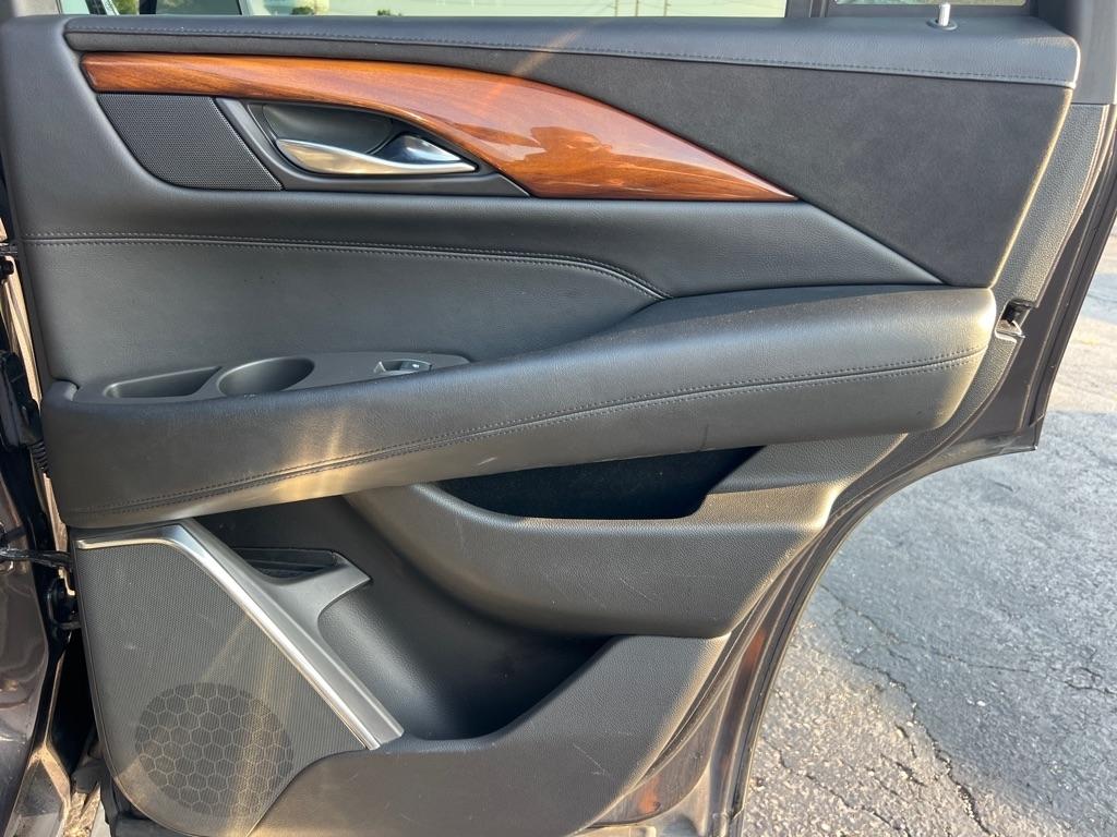 Cadillac Escalade 4WD 4dr Premium Luxury 2017