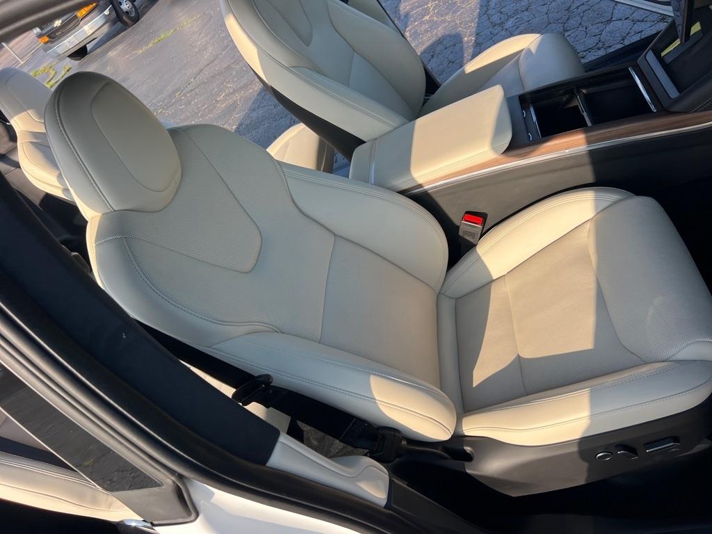 Tesla Model X AWD 2023