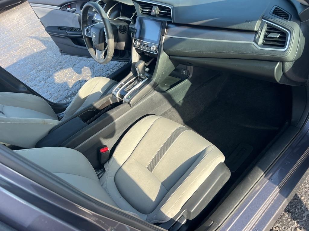 Honda Civic Sedan 4dr CVT EX 2016