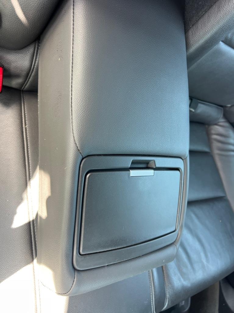 Acura TL 4dr Sdn Auto 2WD 2012