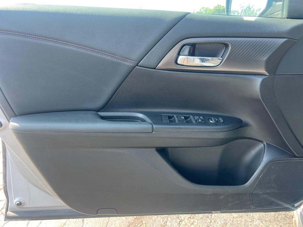 Honda Accord Sedan Sport SE CVT 2017