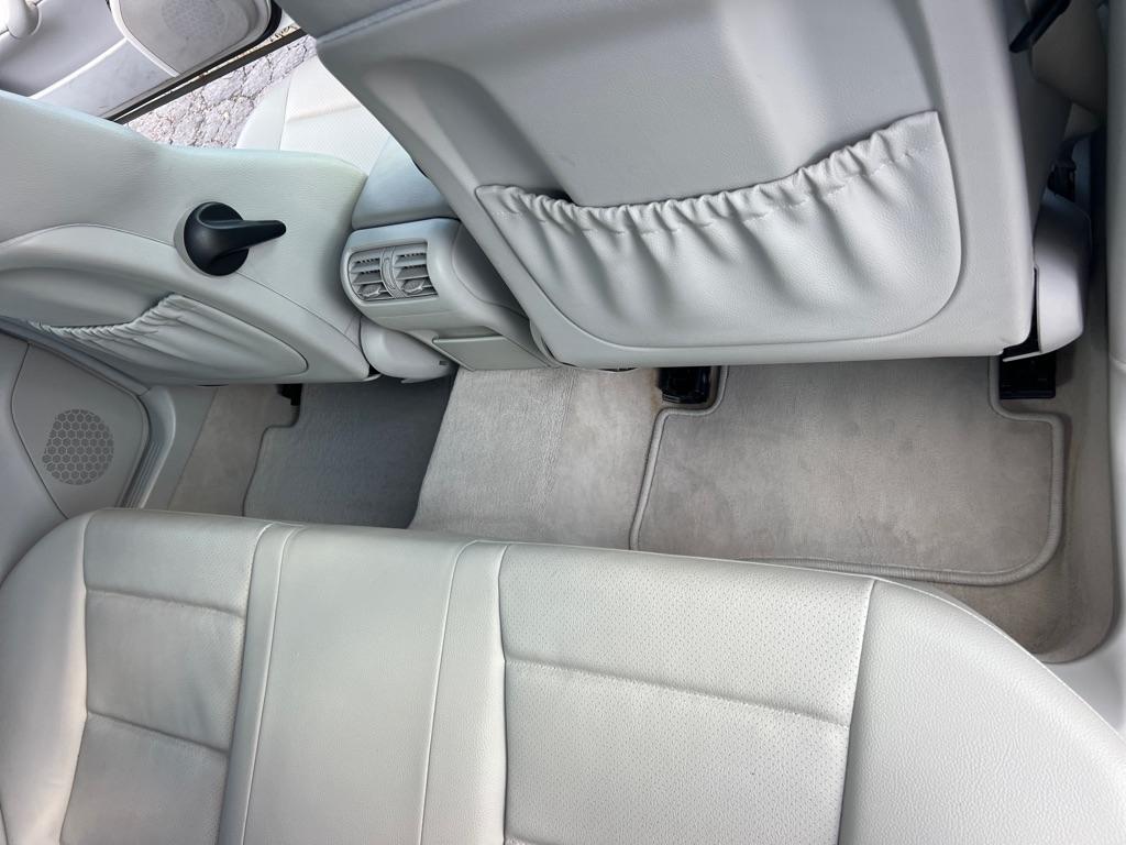 Mercedes-Benz C-Class 4dr Sdn 2.5L Sport RWD 2007