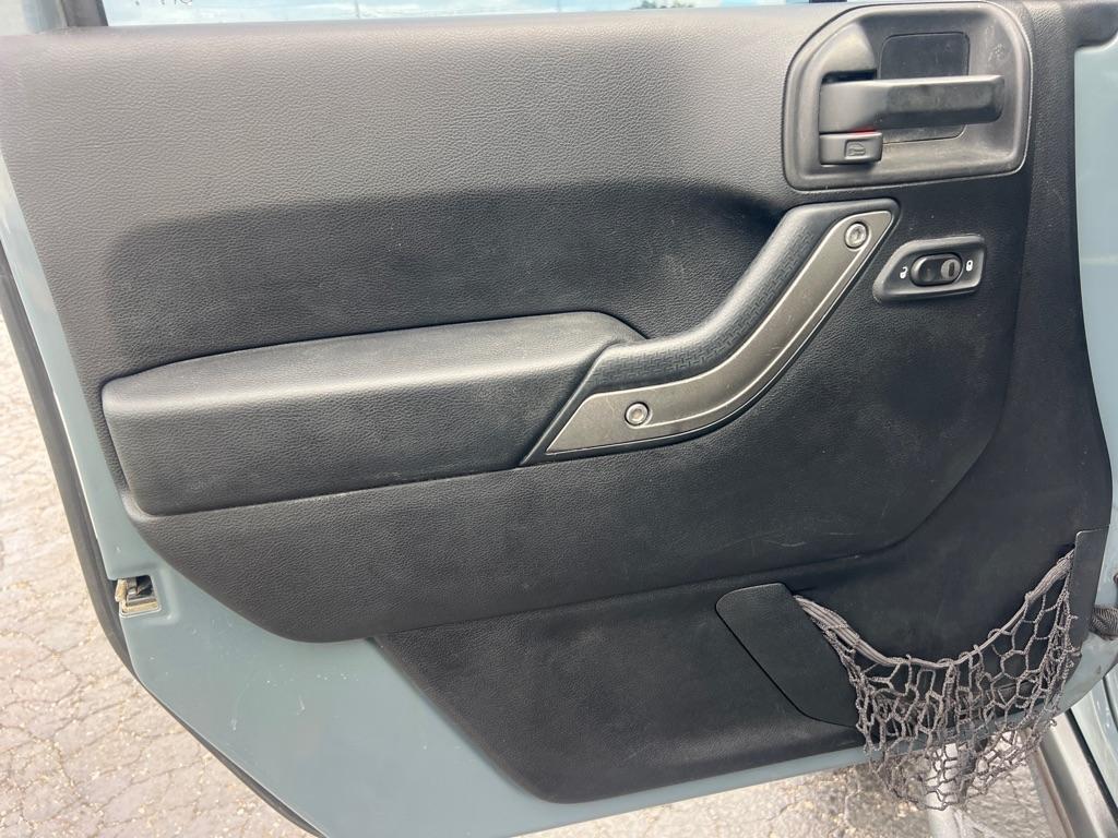 Jeep Wrangler Unlimited 4WD 4dr Sport 2015