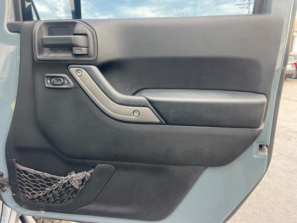 Jeep Wrangler Unlimited 4WD 4dr Sport 2015