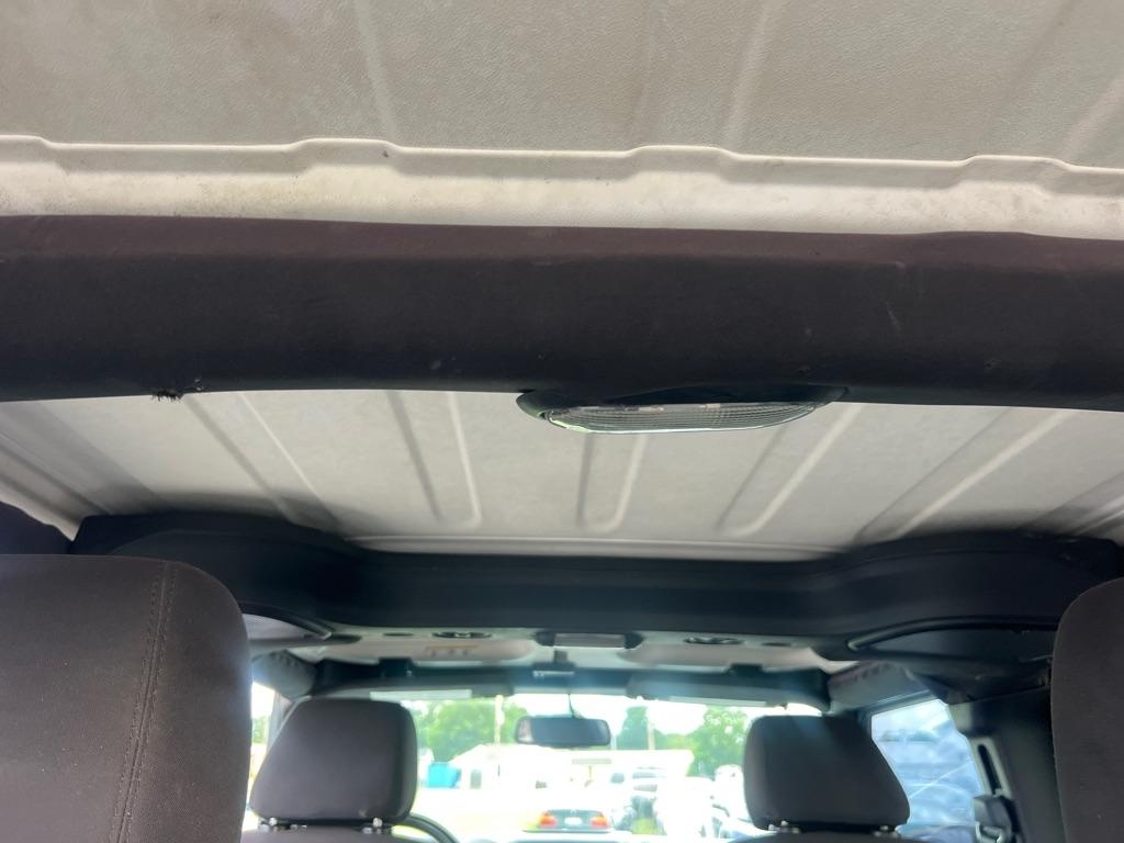 Jeep Wrangler Unlimited 4WD 4dr Sport 2015