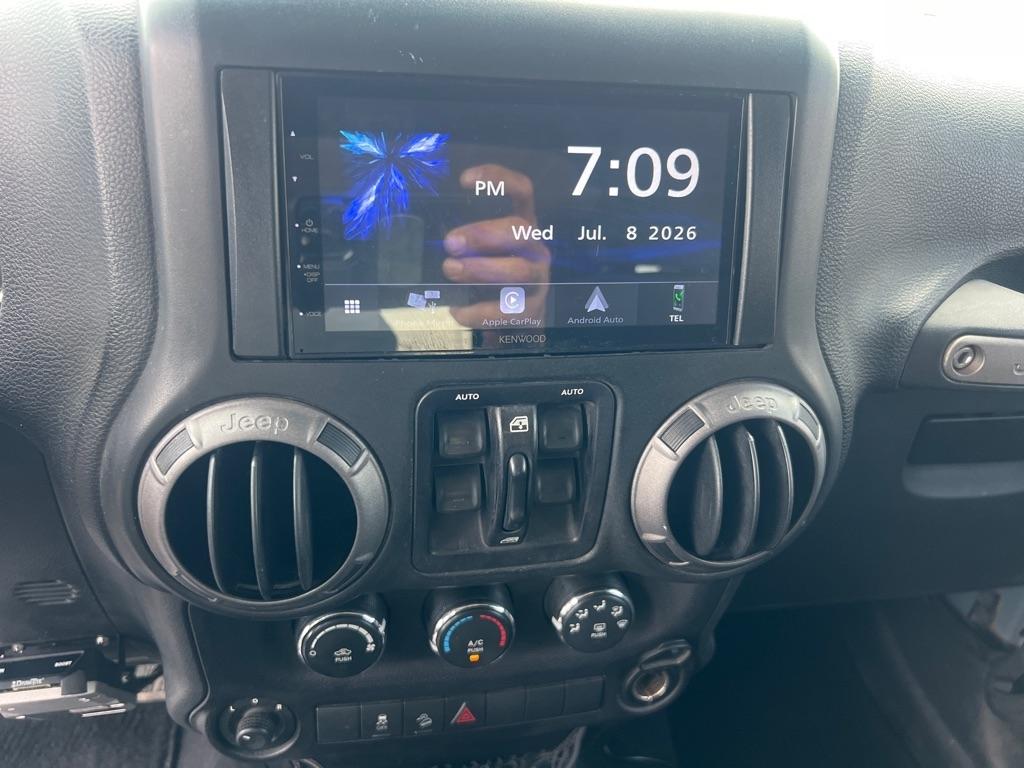 Jeep Wrangler Unlimited 4WD 4dr Sport 2015