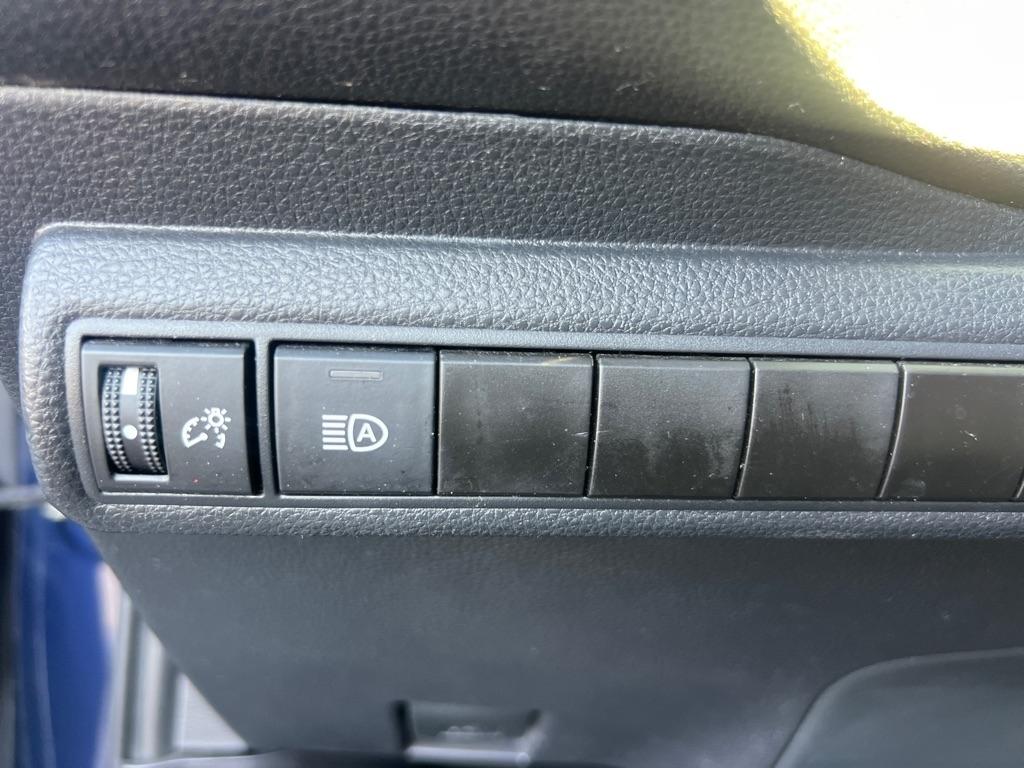 Toyota Corolla LE CVT (Natl) 2022