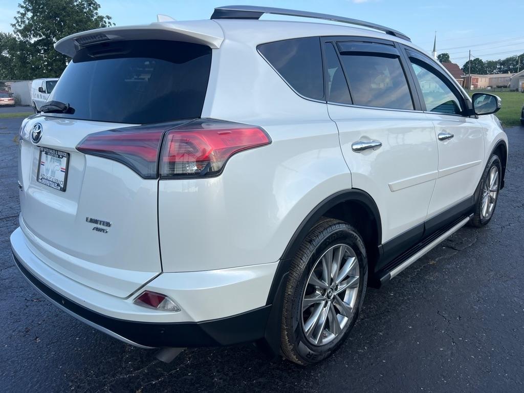 Toyota RAV4 Limited AWD (Natl) 2017