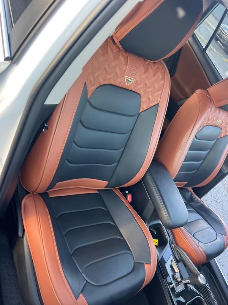 Toyota RAV4 Limited AWD (Natl) 2017