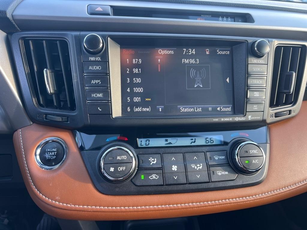 Toyota RAV4 Limited AWD (Natl) 2017