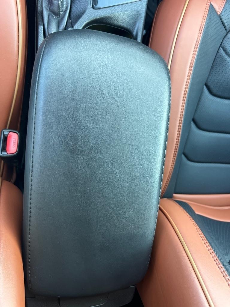Toyota RAV4 Limited AWD (Natl) 2017