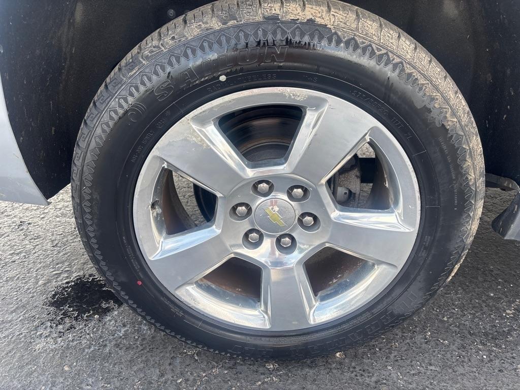 Chevrolet Suburban 4WD 4dr LTZ 2015