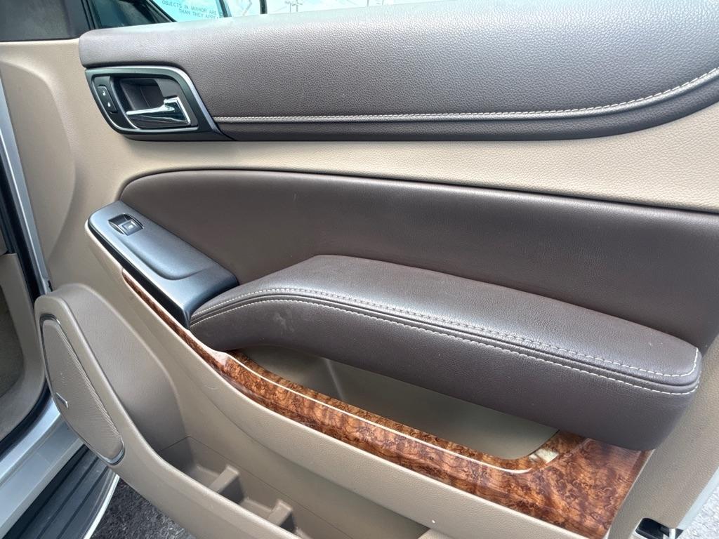 Chevrolet Suburban 4WD 4dr LTZ 2015