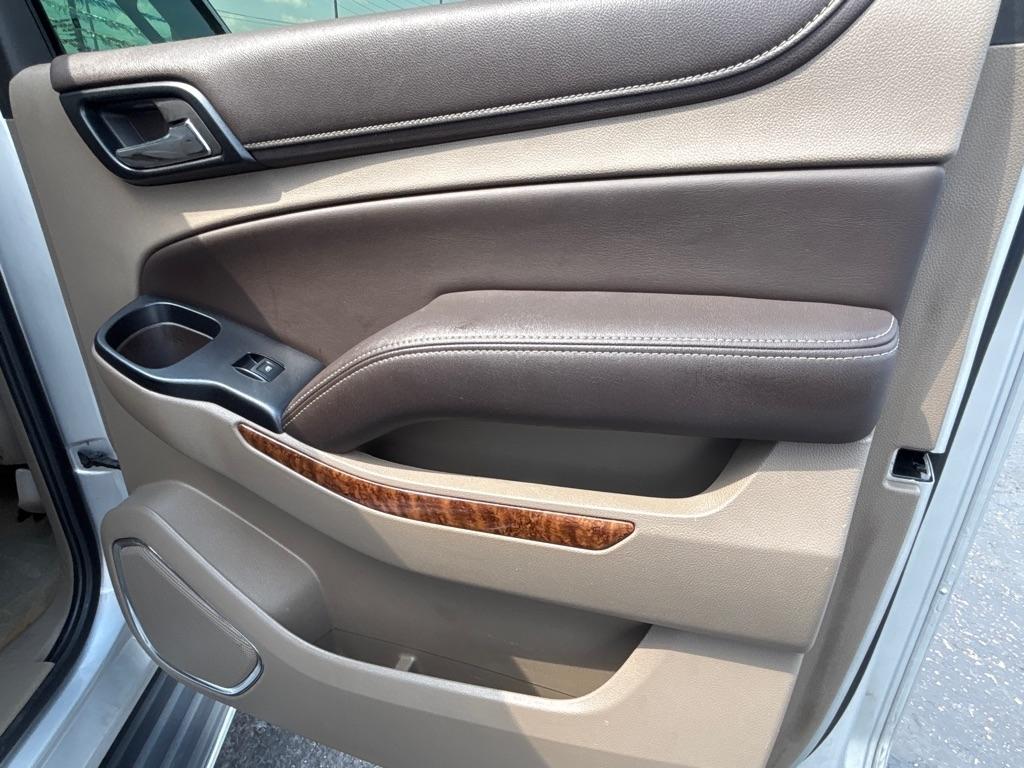 Chevrolet Suburban 4WD 4dr LTZ 2015