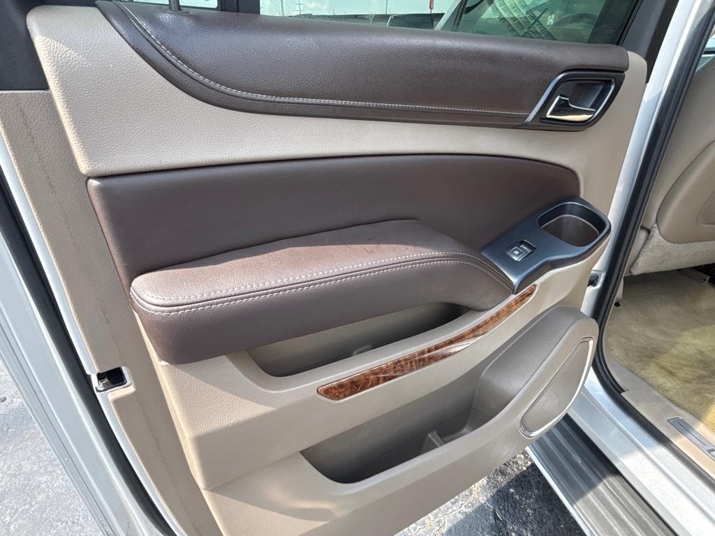 Chevrolet Suburban 4WD 4dr LTZ 2015