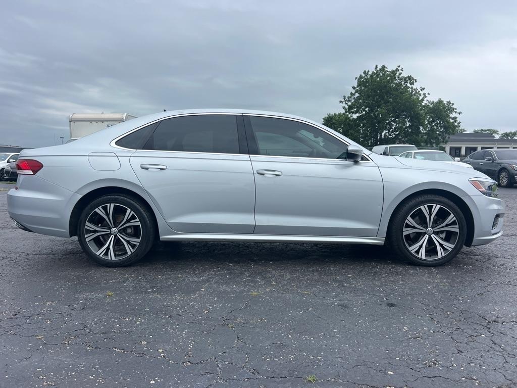 Volkswagen Passat 2.0T SE Auto 2021