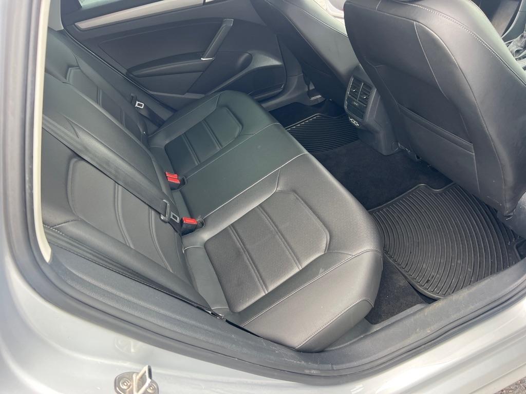 Volkswagen Passat 2.0T SE Auto 2021