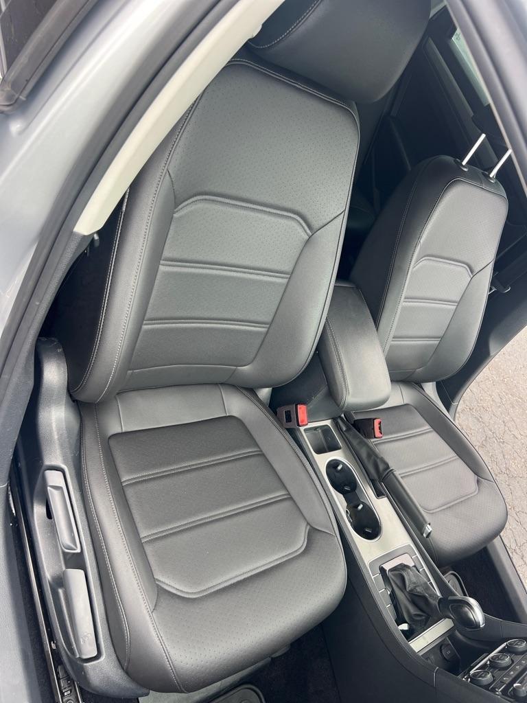 Volkswagen Passat 2.0T SE Auto 2021