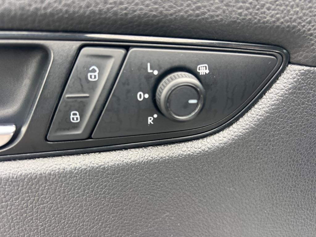 Volkswagen Passat 2.0T SE Auto 2021