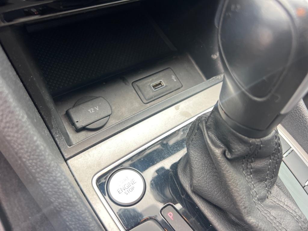 Volkswagen Passat 2.0T SE Auto 2021