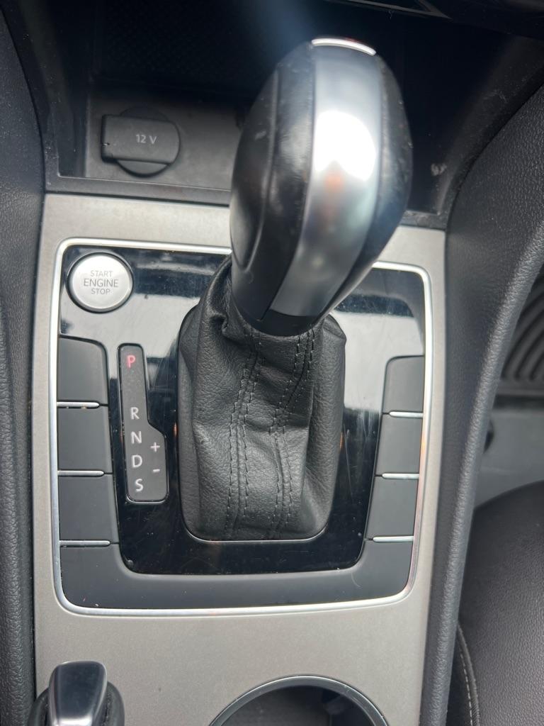 Volkswagen Passat 2.0T SE Auto 2021