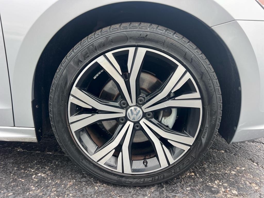 Volkswagen Passat 2.0T SE Auto 2021