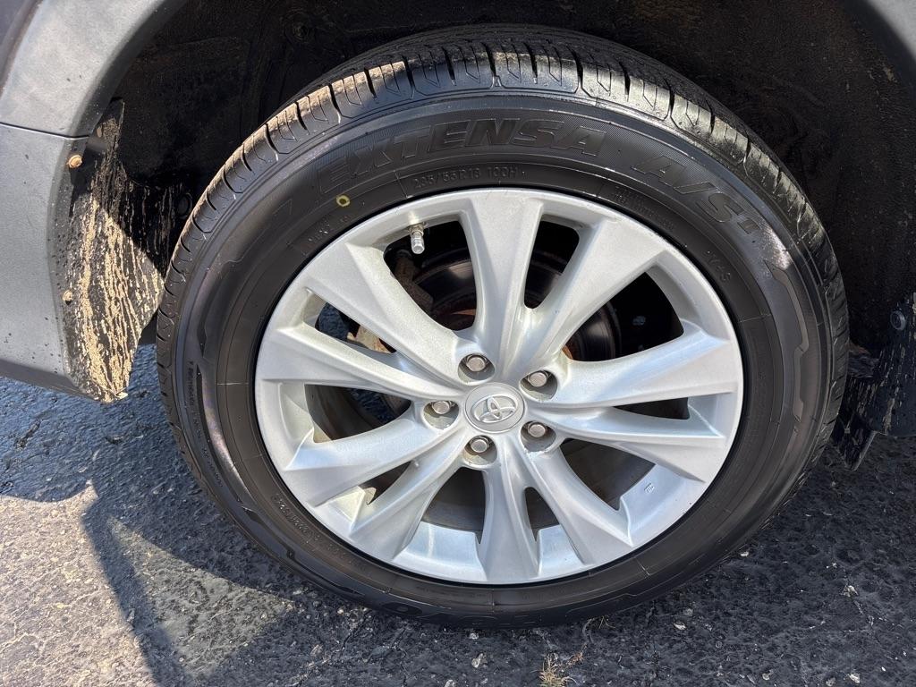 Toyota RAV4 AWD 4dr Limited (Natl) 2013