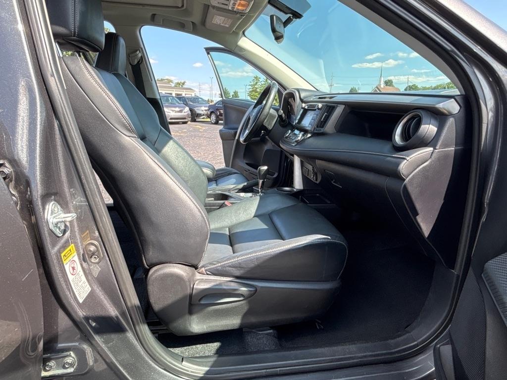 Toyota RAV4 AWD 4dr Limited (Natl) 2013