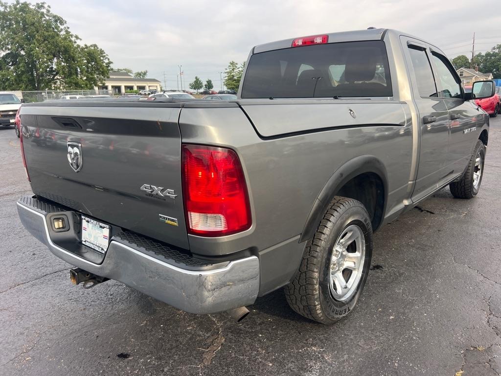 RAM 1500 4WD Quad Cab 140.5" Tradesman 2012