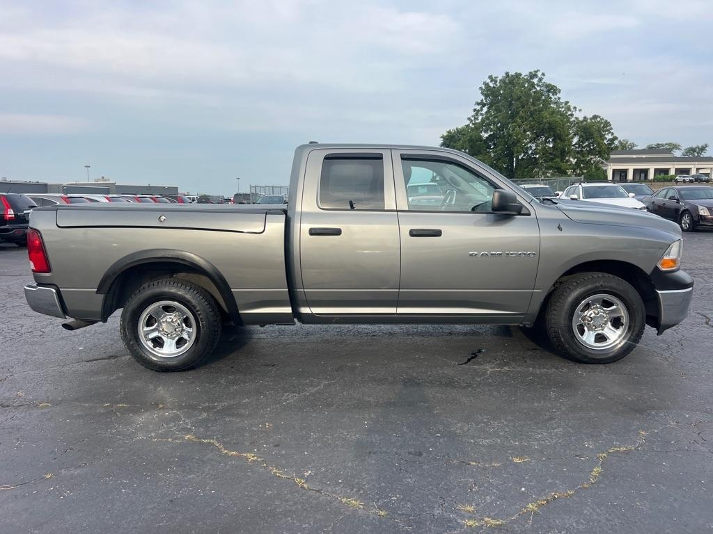 RAM 1500 4WD Quad Cab 140.5" Tradesman 2012
