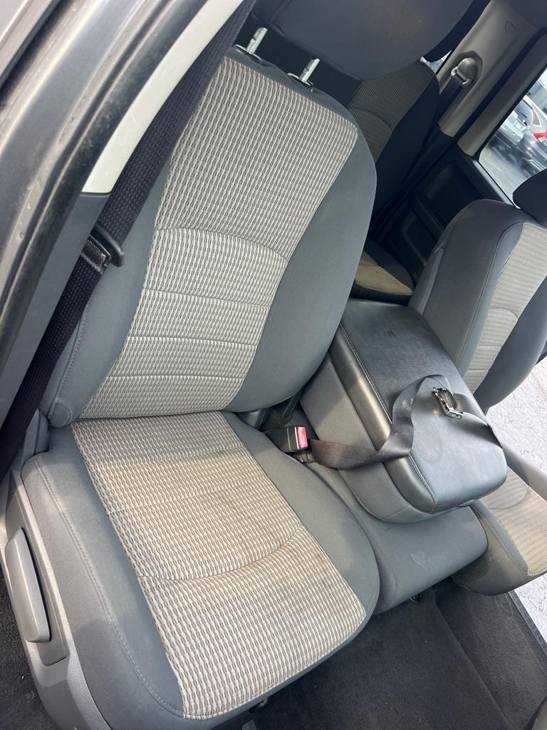 RAM 1500 4WD Quad Cab 140.5" Tradesman 2012