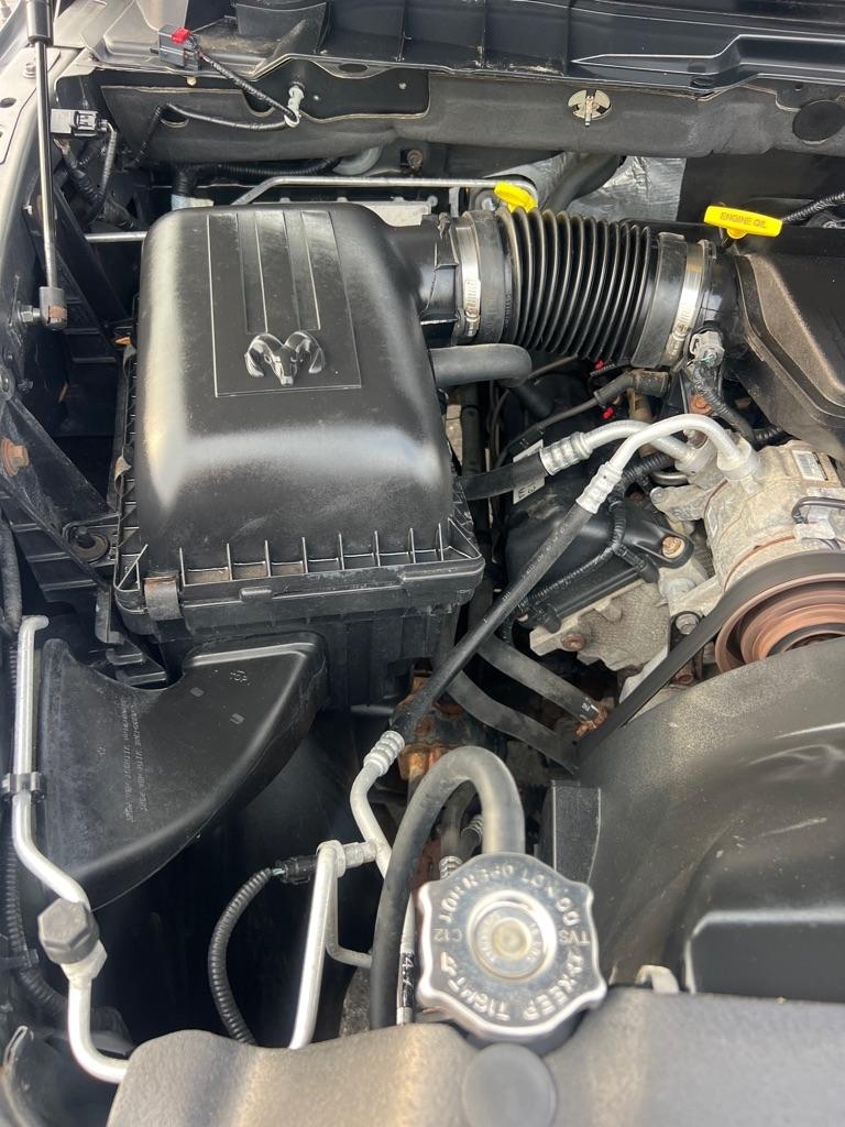 RAM 1500 4WD Quad Cab 140.5" Tradesman 2012