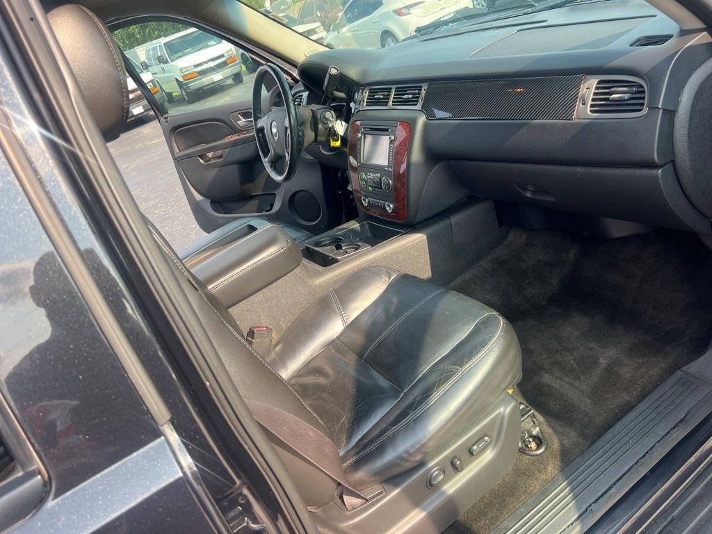 Chevrolet Tahoe 4WD 4dr 1500 LT 2012