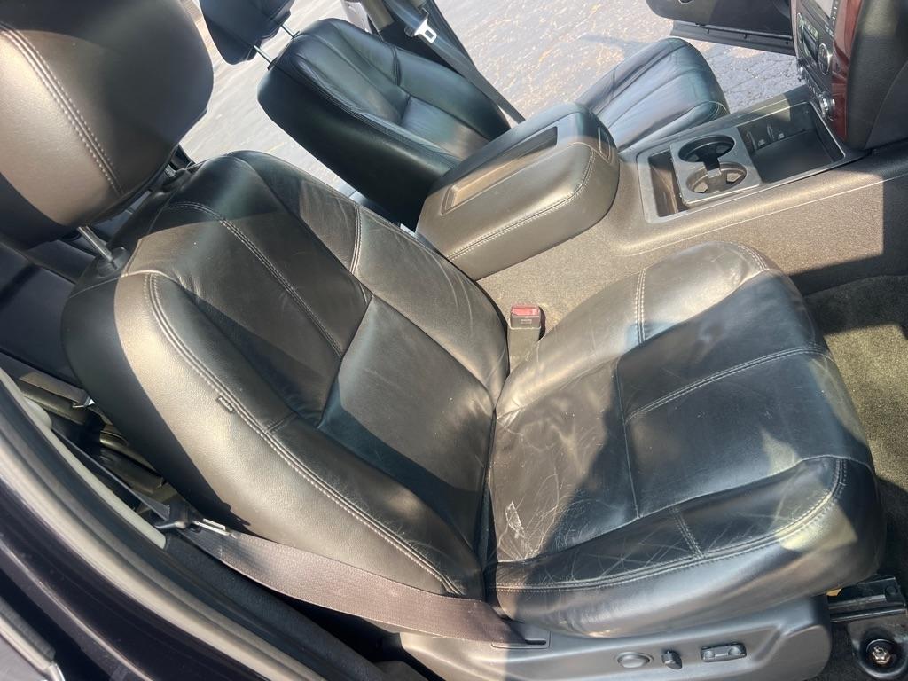 Chevrolet Tahoe 4WD 4dr 1500 LT 2012