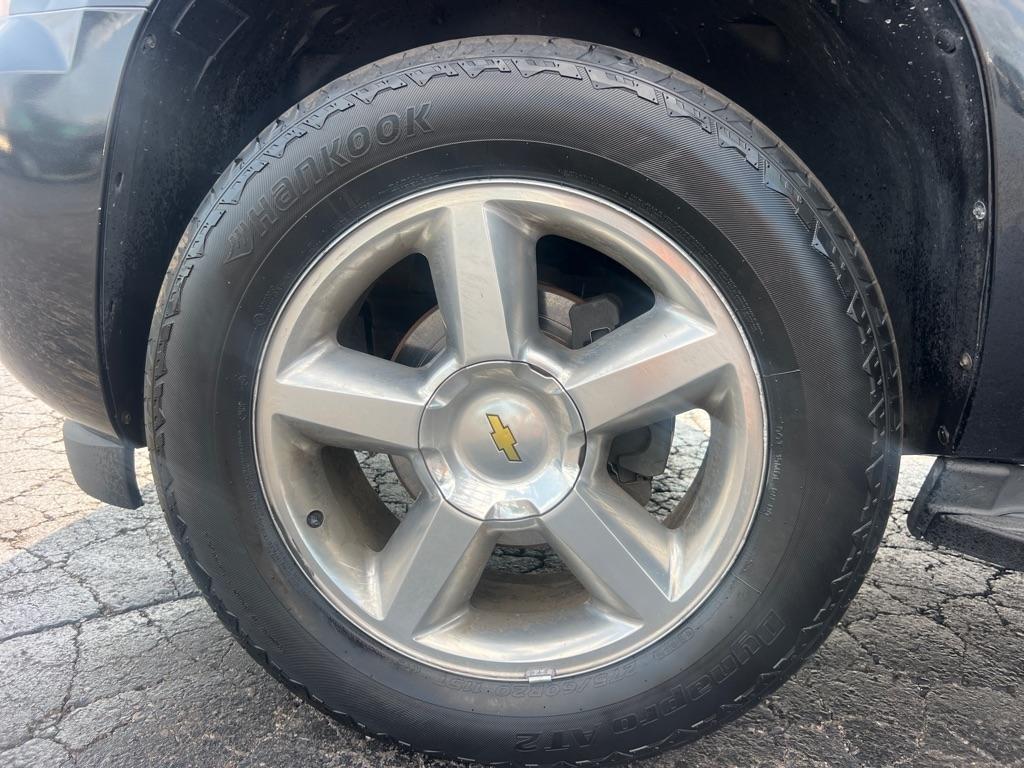 Chevrolet Tahoe 4WD 4dr 1500 LT 2012