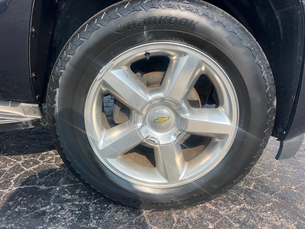 Chevrolet Tahoe 4WD 4dr 1500 LT 2012