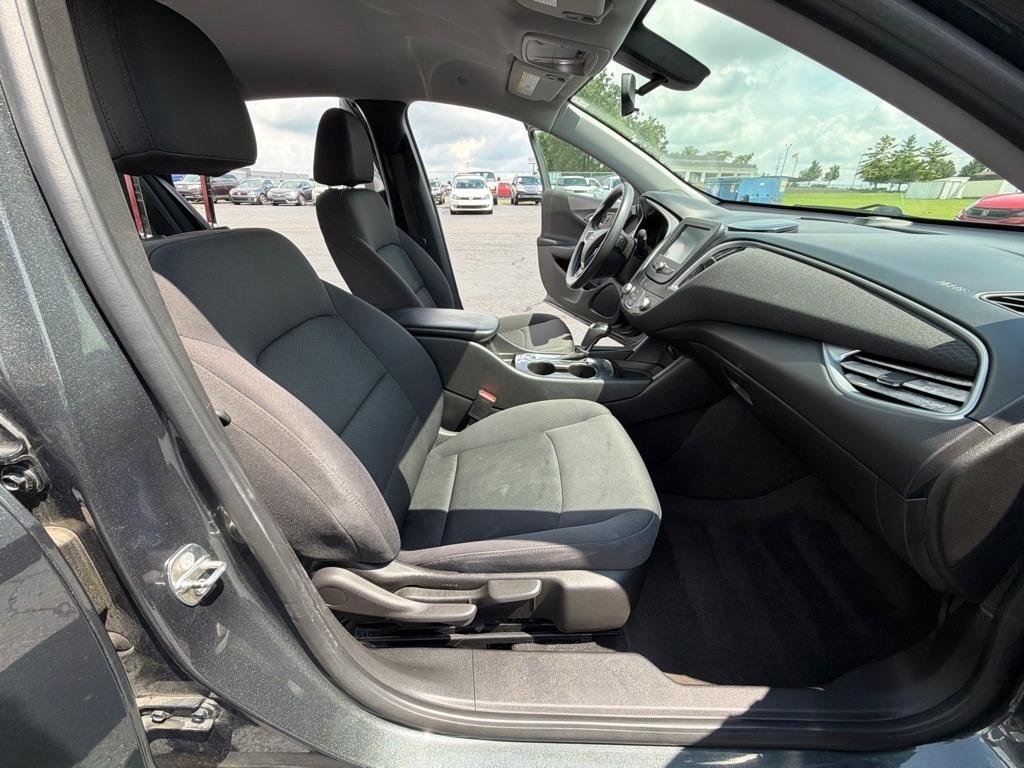 Chevrolet Malibu 4dr Sdn LS w/1LS 2017