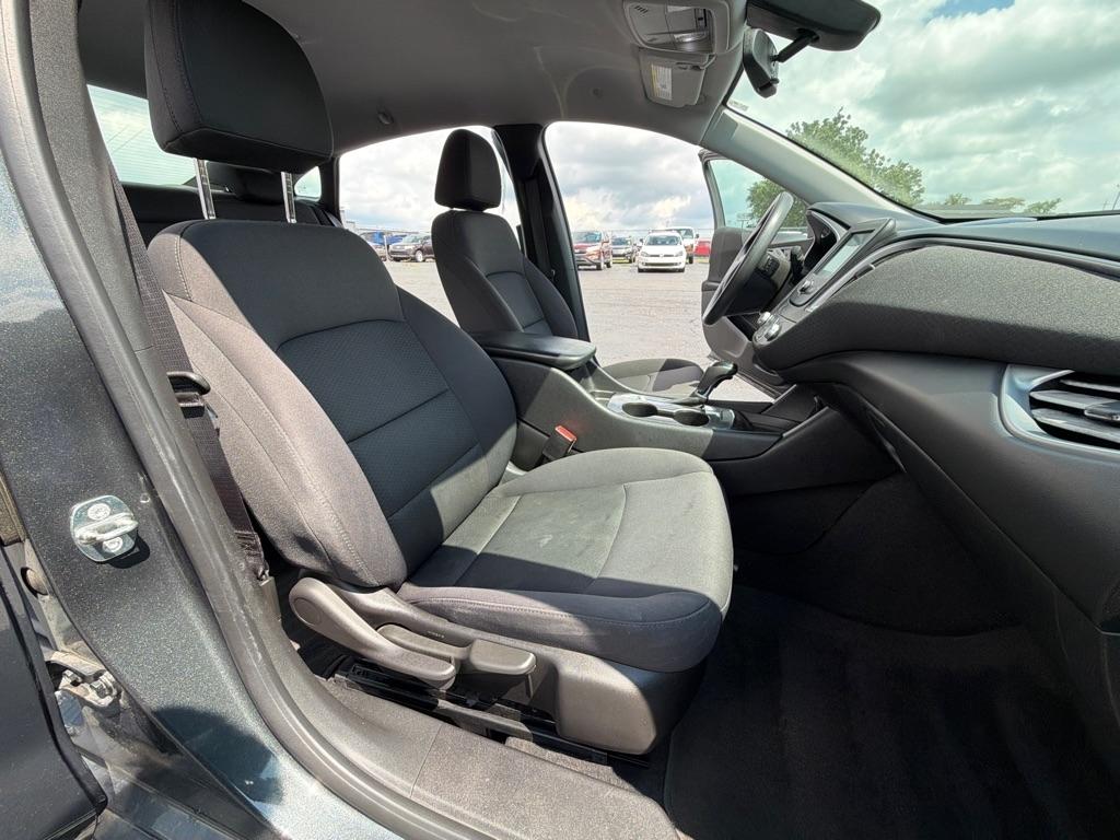 Chevrolet Malibu 4dr Sdn LS w/1LS 2017