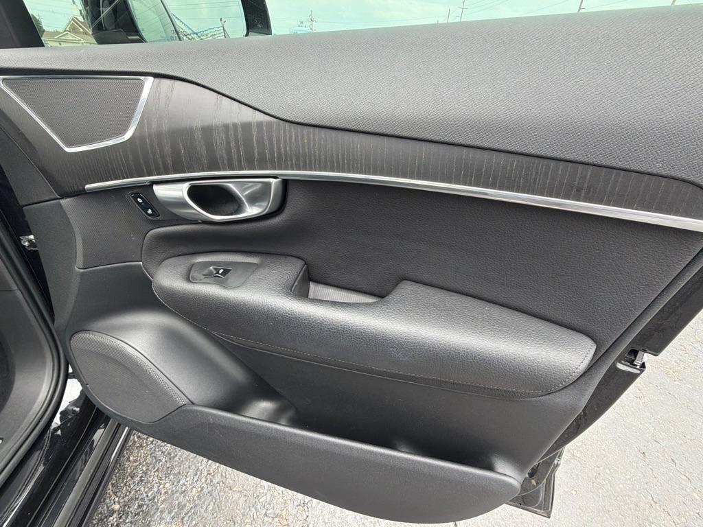 Volvo XC90 T6 AWD Momentum 7 Passenger 2020
