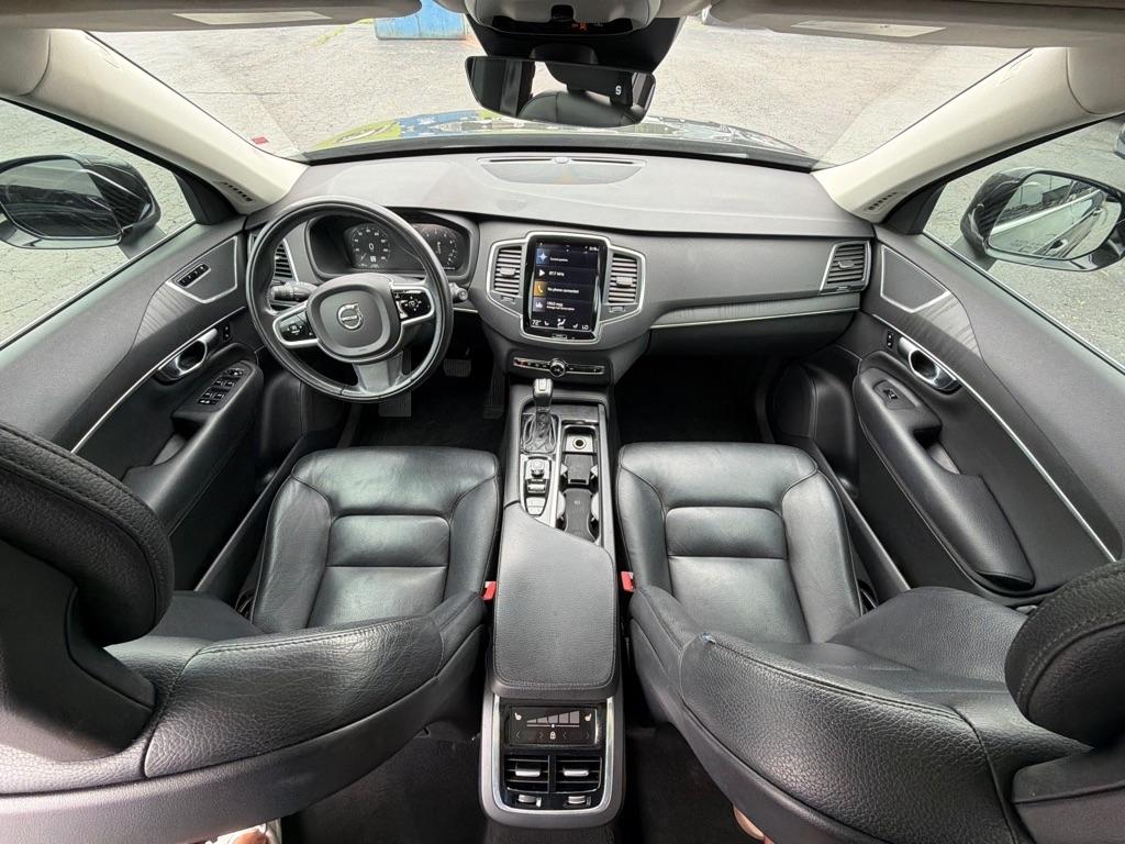 Volvo XC90 T6 AWD Momentum 7 Passenger 2020