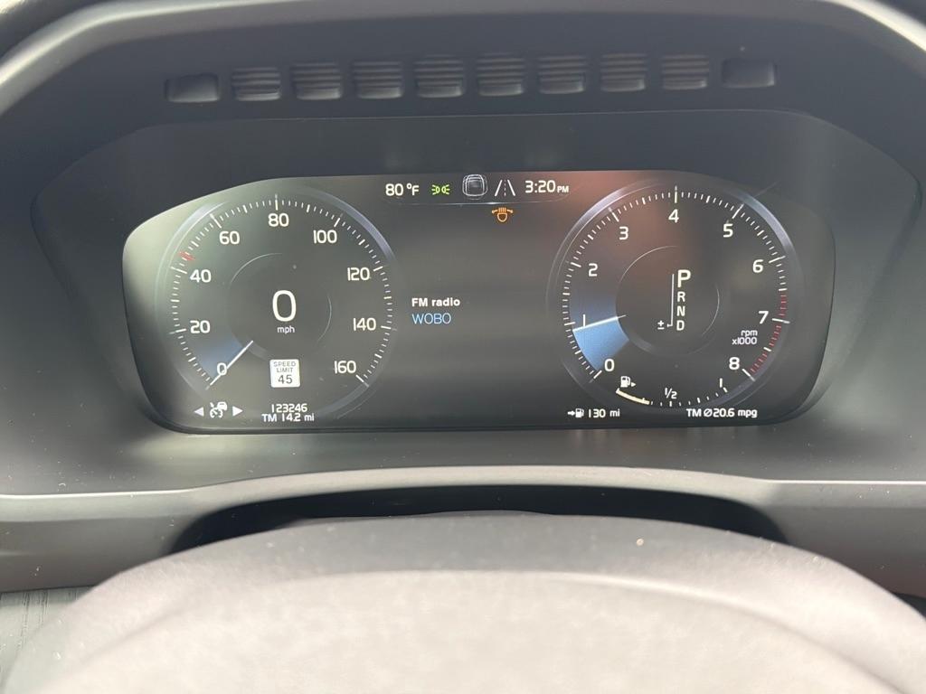 Volvo XC90 T6 AWD Momentum 7 Passenger 2020