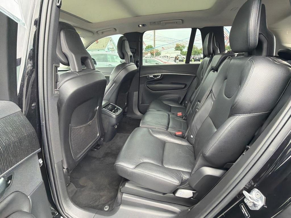 Volvo XC90 T6 AWD Momentum 7 Passenger 2020